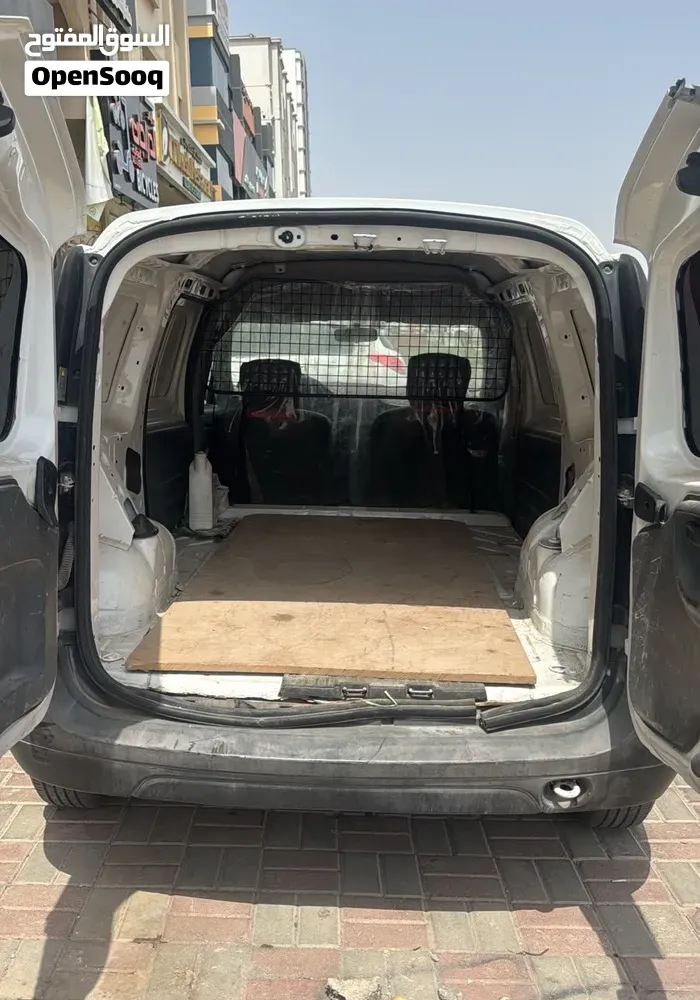 Renault Pickup 2011 photo 5