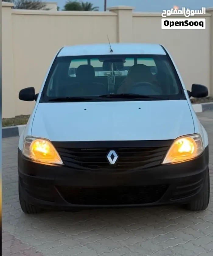Renault Pickup 2011 photo 2