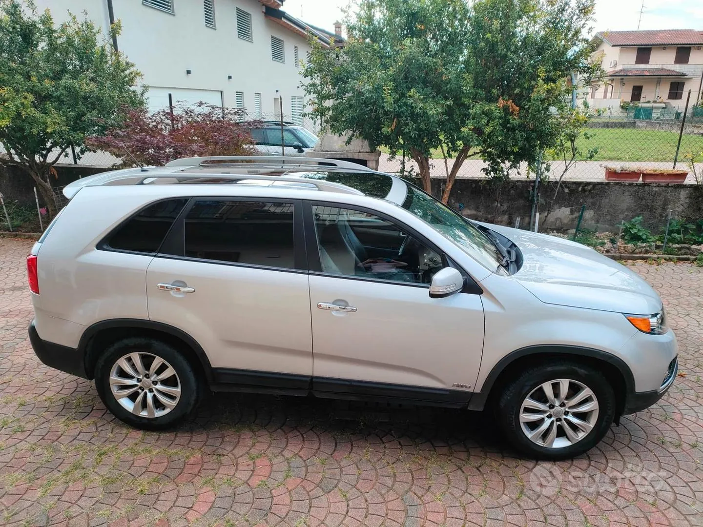 Kia Sorento 2011 photo 3