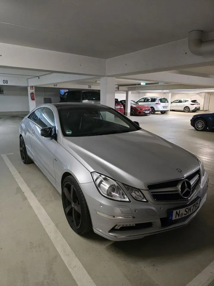 Mercedes-Benz E 250 Coupé