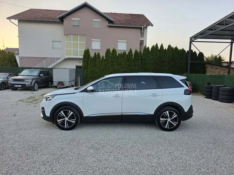 Peugeot 5008 2019 photo 4