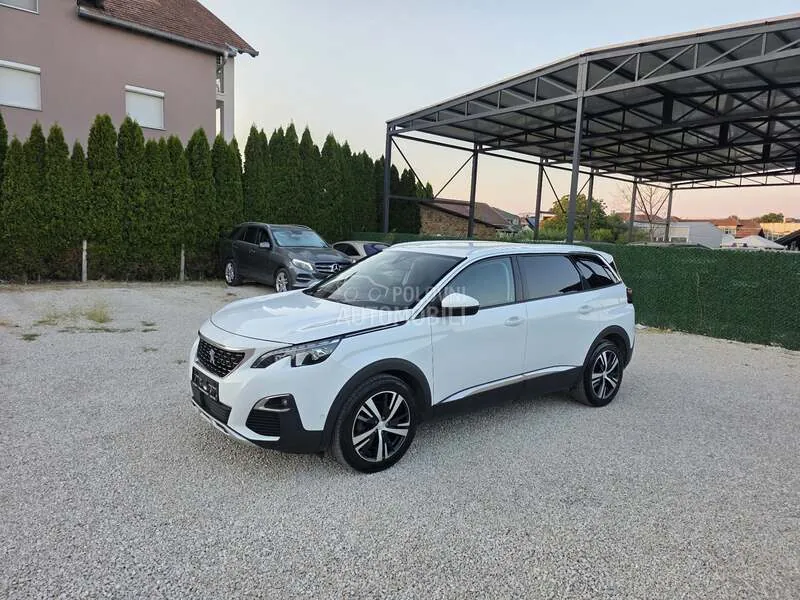 Peugeot 5008 2019 photo 2
