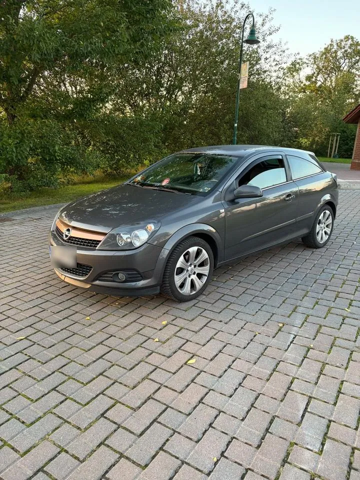 Opel Astra Gtc