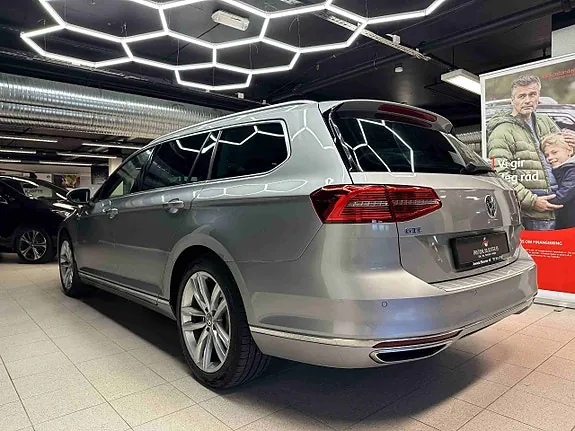 Volkswagen Passat 2018 photo 5