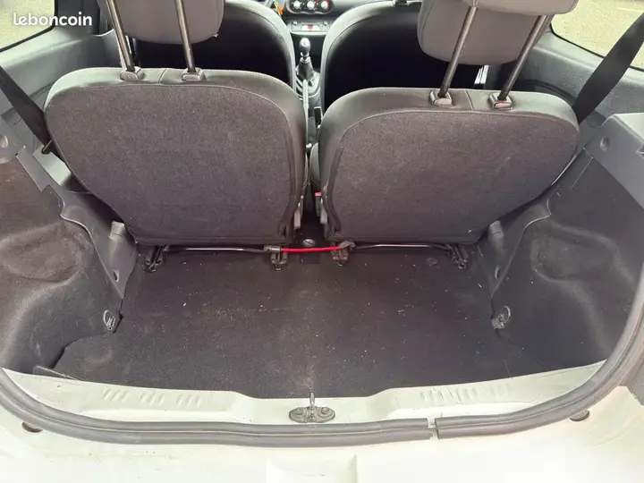 Renault Twingo 2014 photo 2