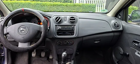 Dacia Sandero 2015 photo 3