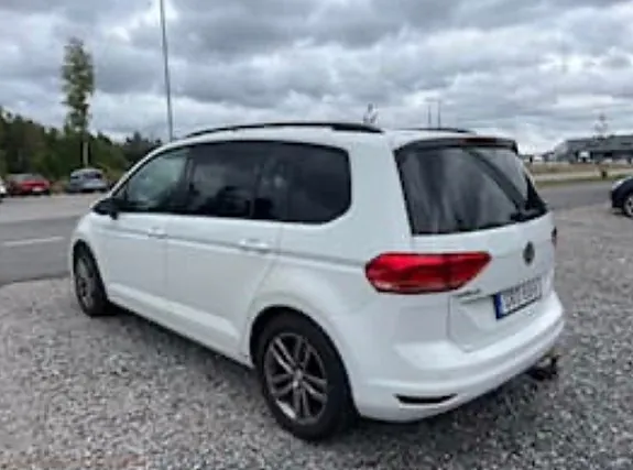 Volkswagen Touran 2016 photo 3