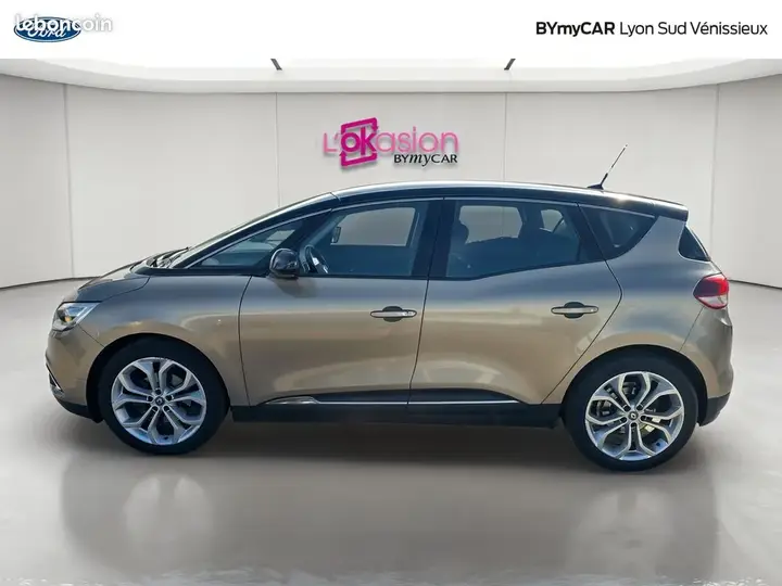 Renault Scenic 2018 photo 2