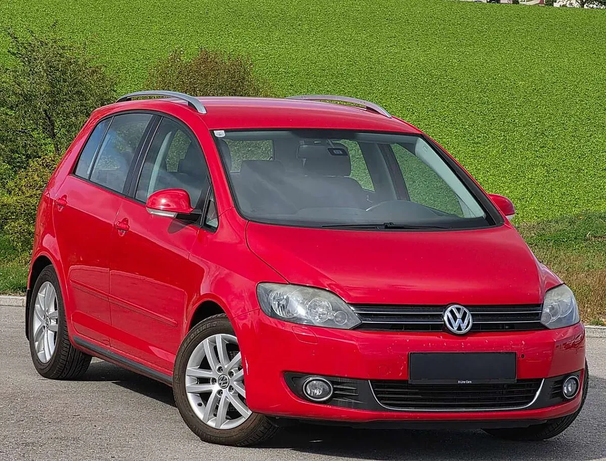 Volkswagen Golf 2010 photo 3