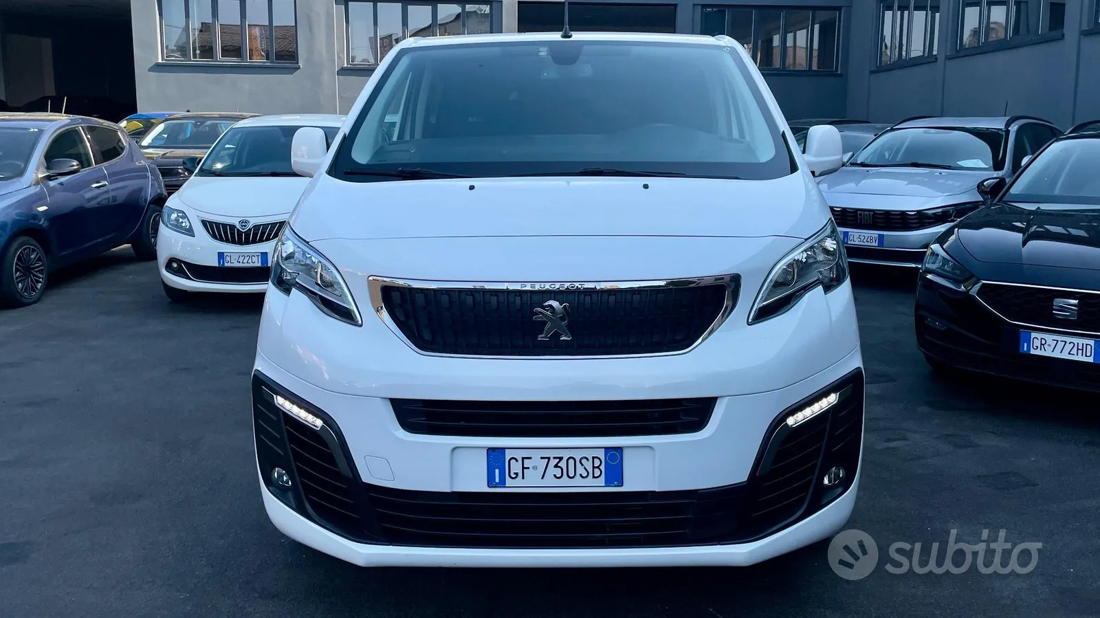 Peugeot Traveller 2021 photo 2