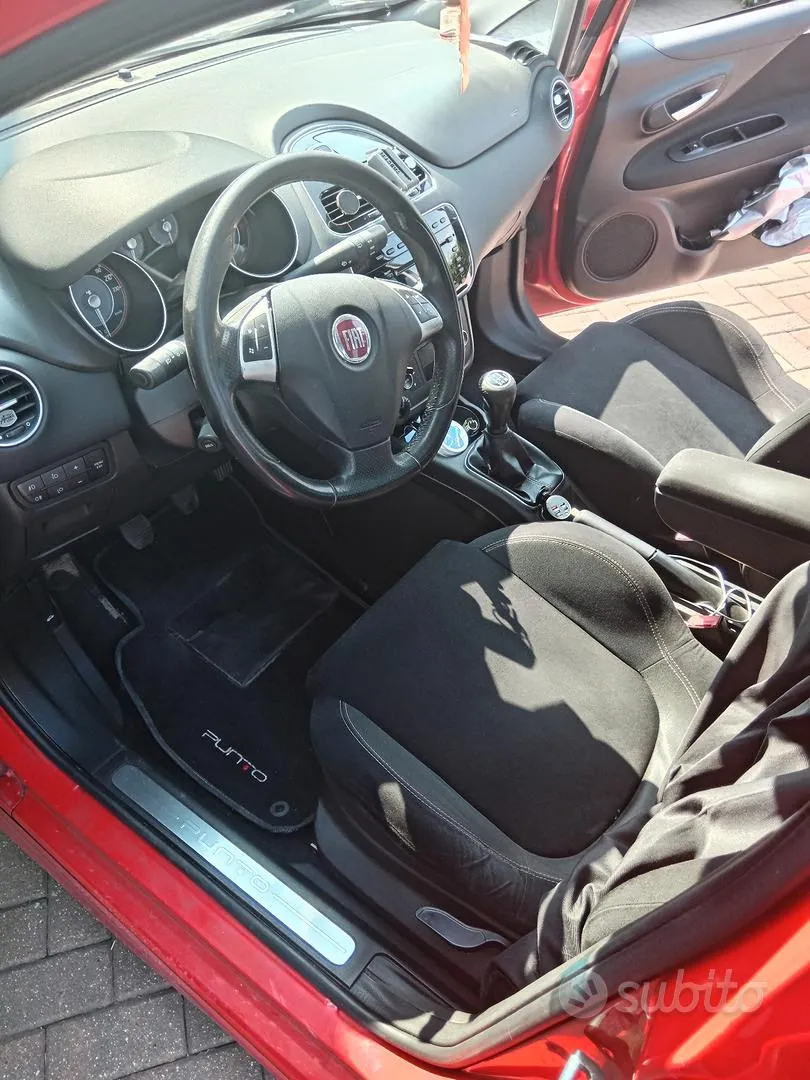 Fiat Punto Evo 2012 photo 5