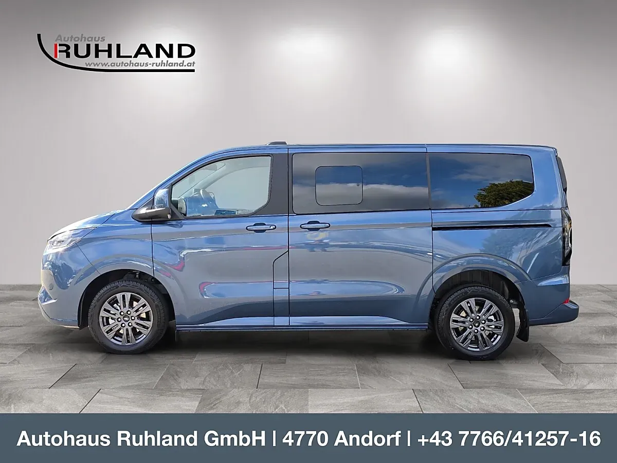 Ford Tourneo photo 2