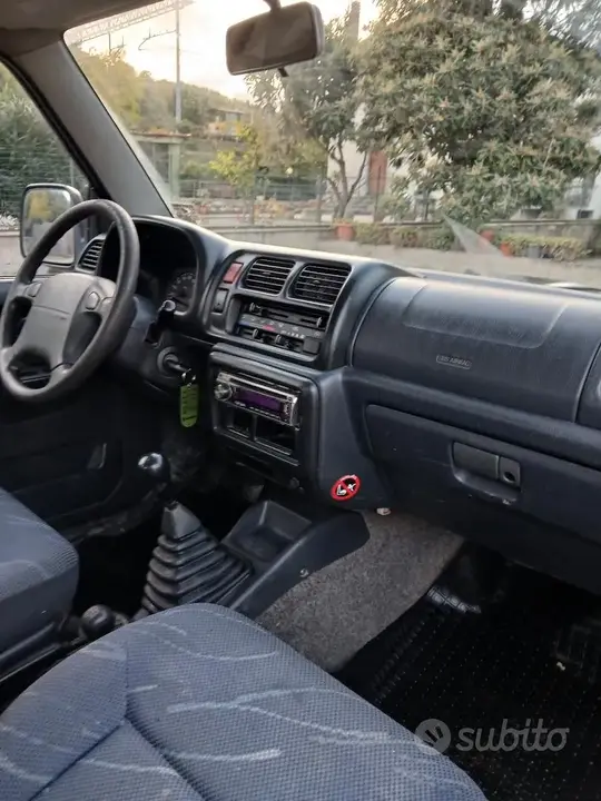 Suzuki Jimny 2004 photo 4