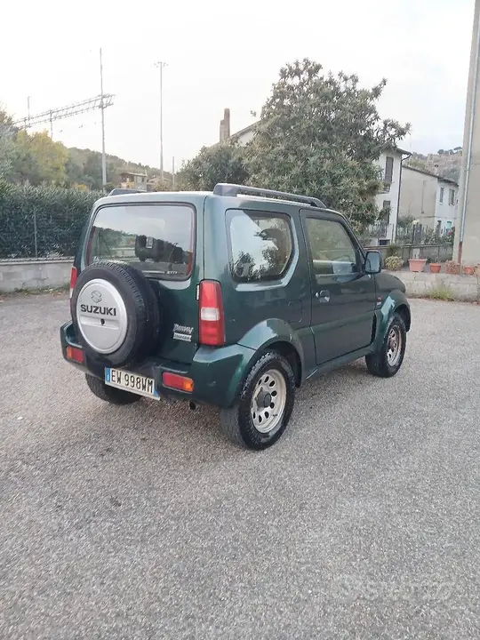 Suzuki Jimny 2004 photo 2