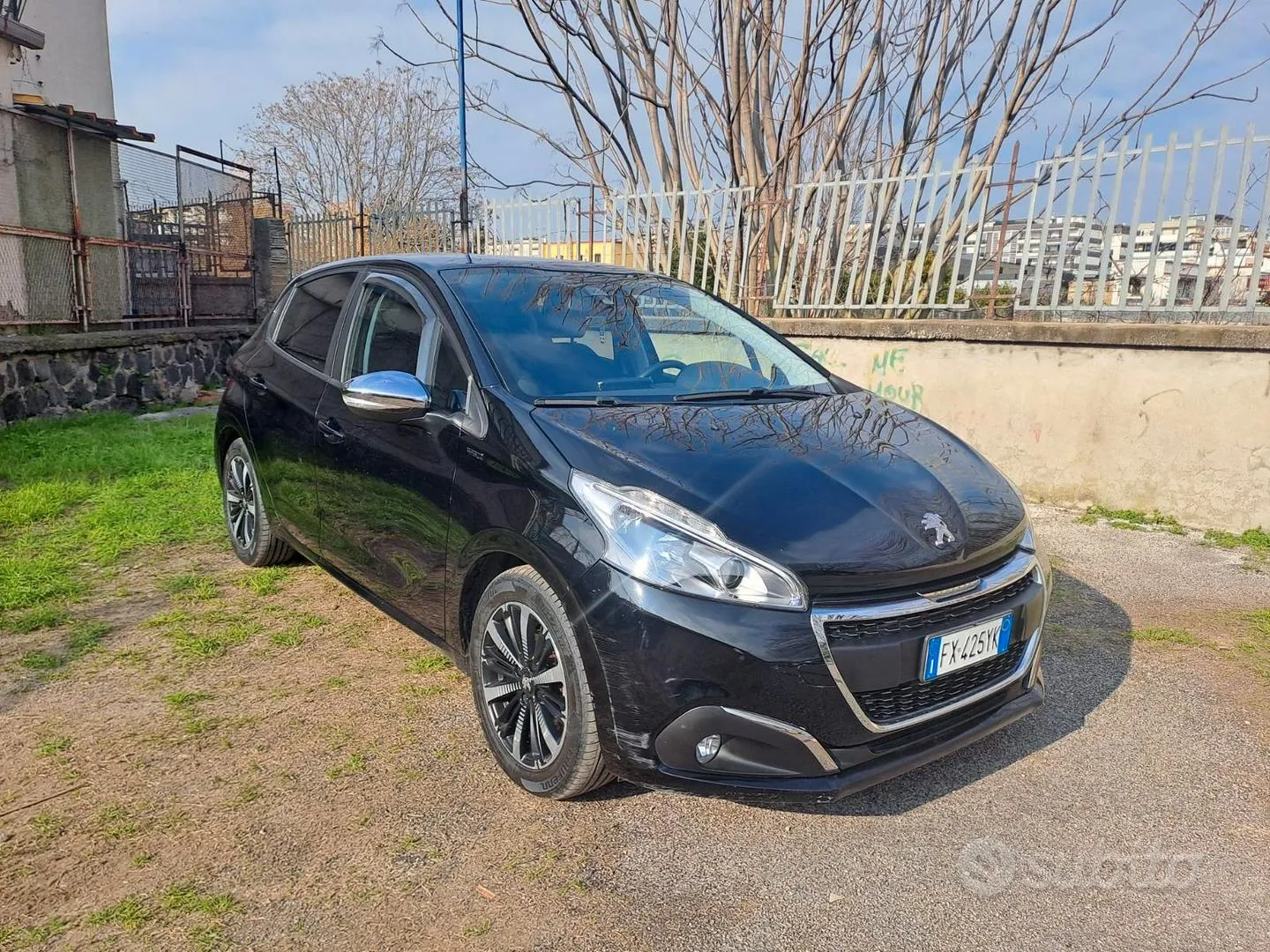 Peugeot 208 2019 photo 2
