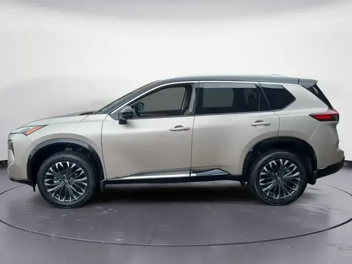 Nissan Rogue 2026 photo 2