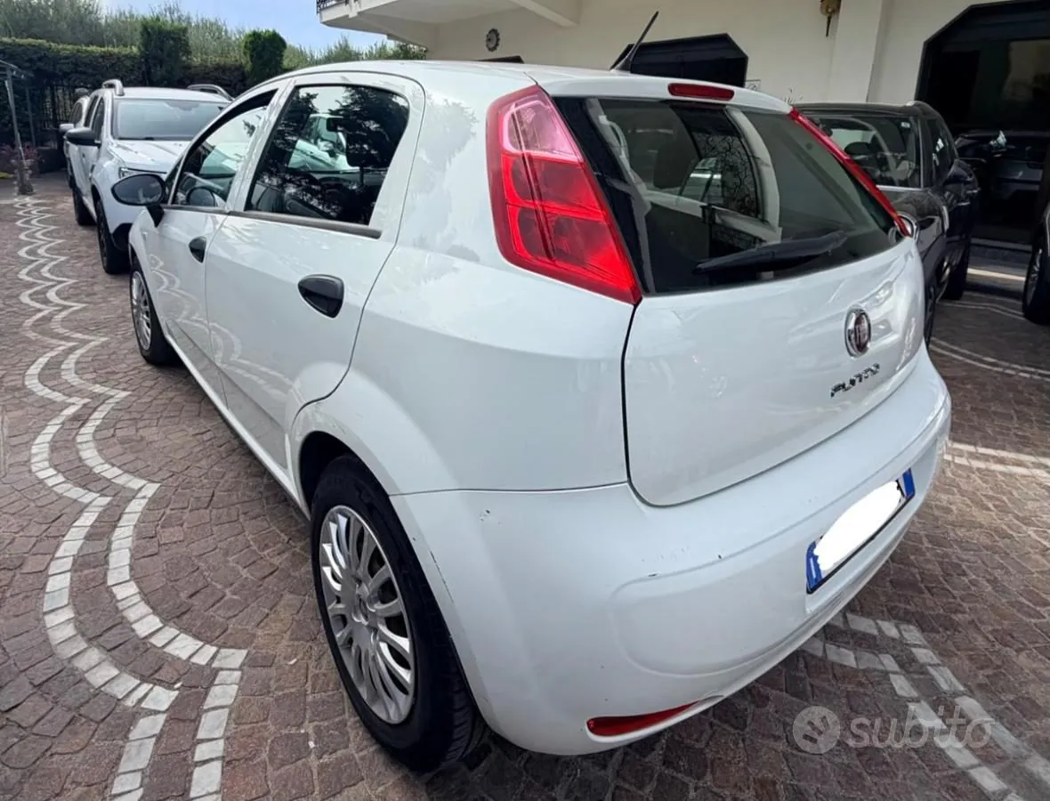 Fiat Punto 2016 photo 5