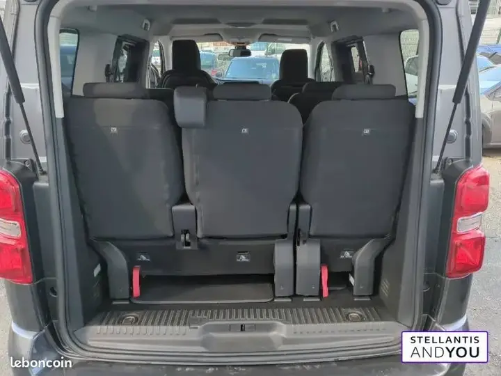 Peugeot Traveller 2017 photo 4