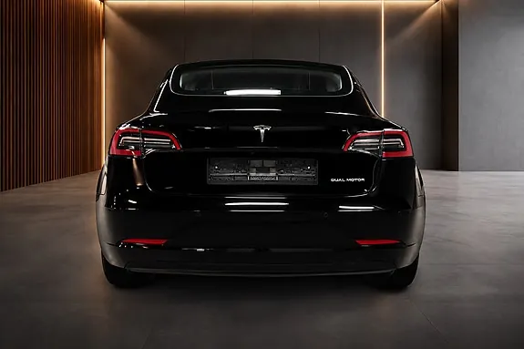Tesla Model 3 2021 photo 4
