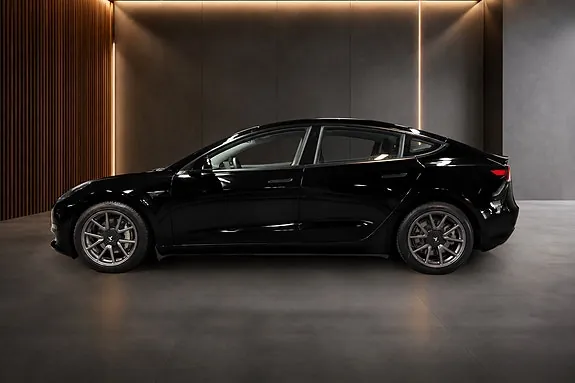 Tesla Model 3 2021 photo 2