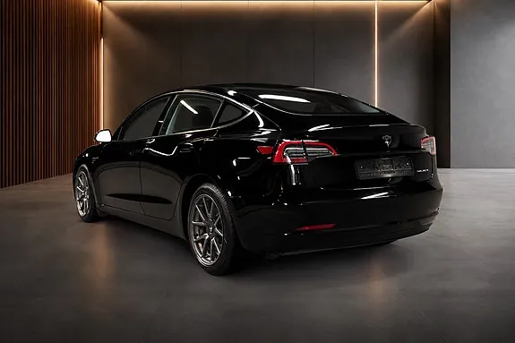 Tesla Model 3 2021 photo 3