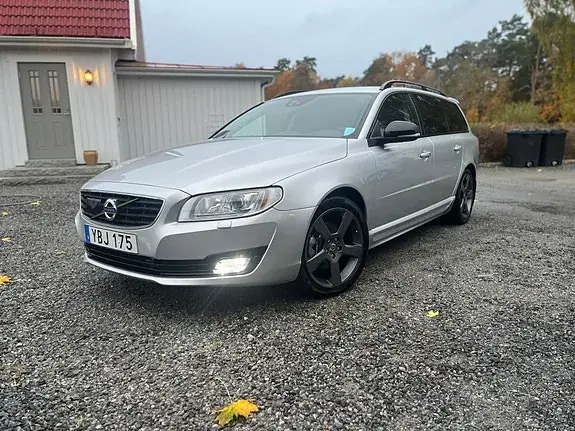 Volvo V70 2016 photo 2