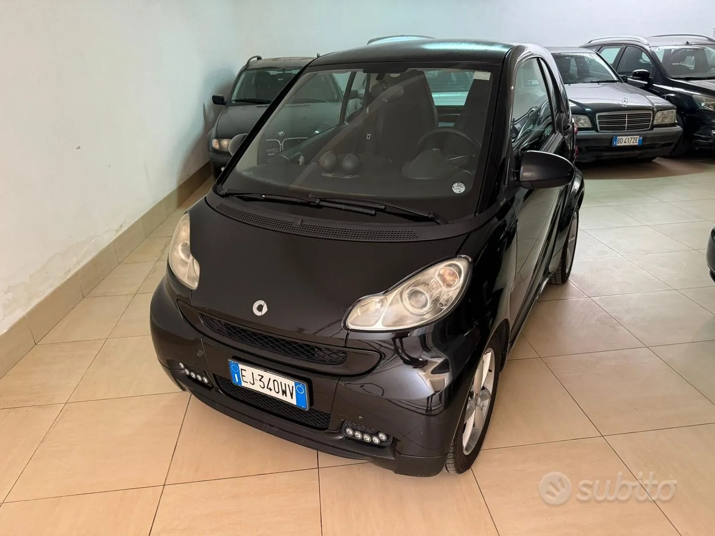 Smart Fortwo 2011 photo 2