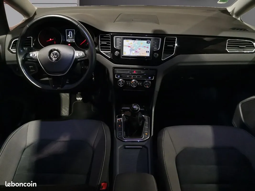 Volkswagen Golf 2015 photo 2