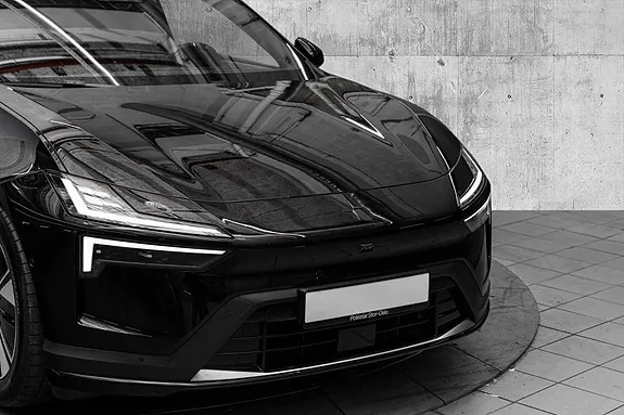 Polestar 4 2026 photo 2