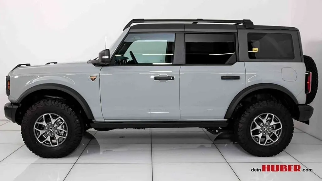 Ford Bronco 2024 photo 3