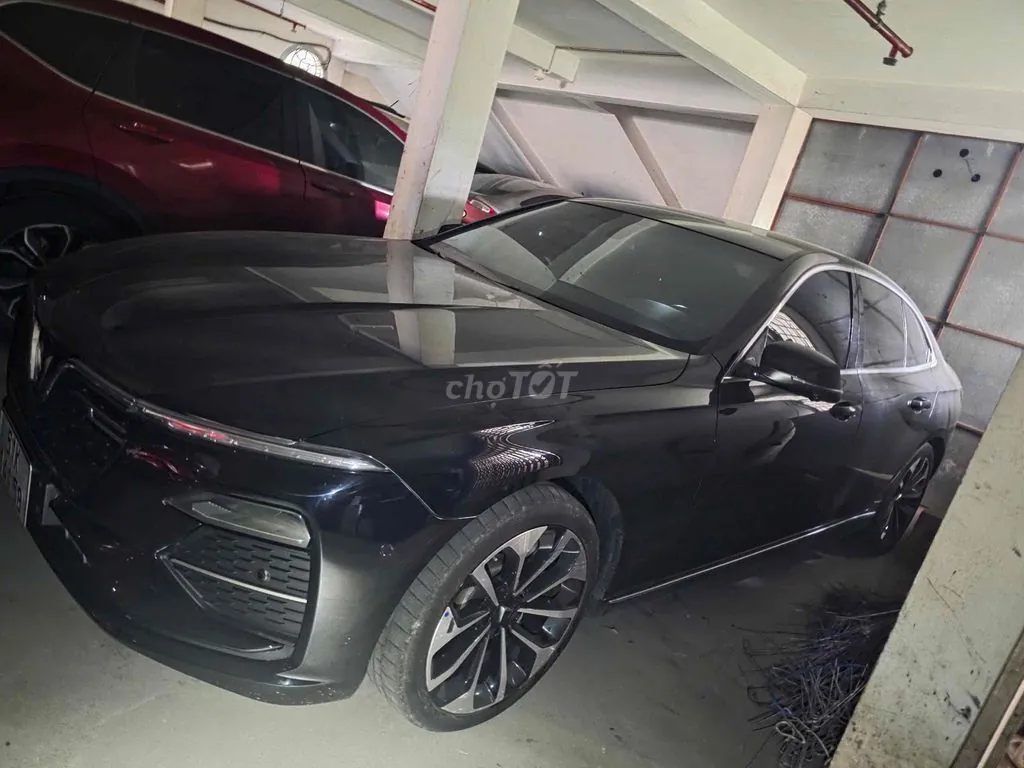 Vinfast Lux A2.0