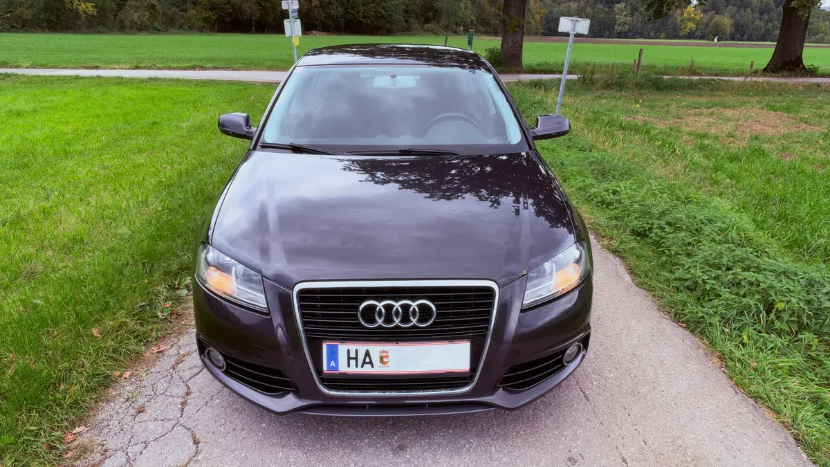 Audi A3 2011 photo 3