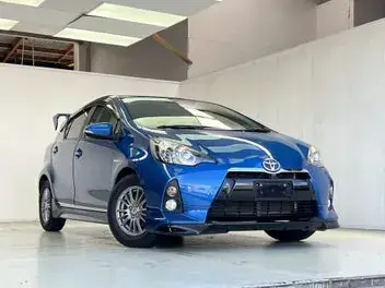 Toyota Aqua 2012 photo 4