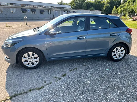 Hyundai I20 2018 photo 2