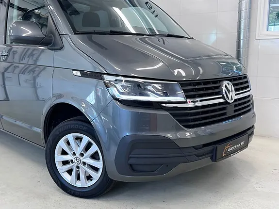 Volkswagen Transporter 2021 photo 2
