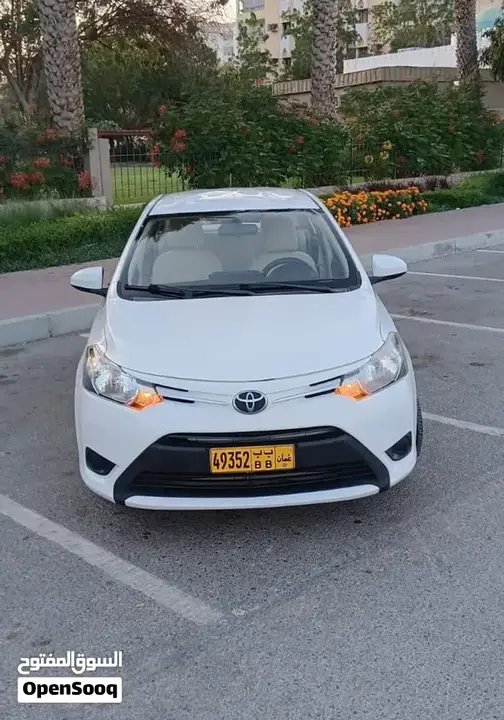 Toyota Yaris 2015 photo 4