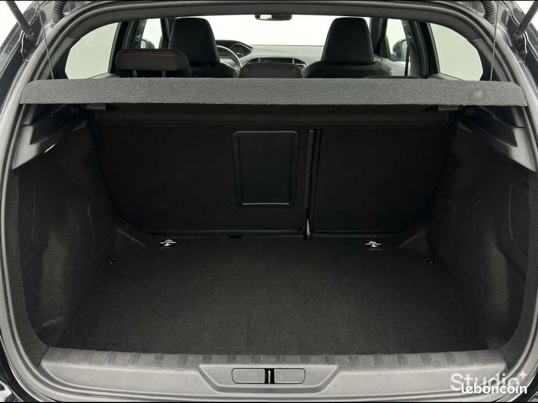 Peugeot 308 2020 photo 5