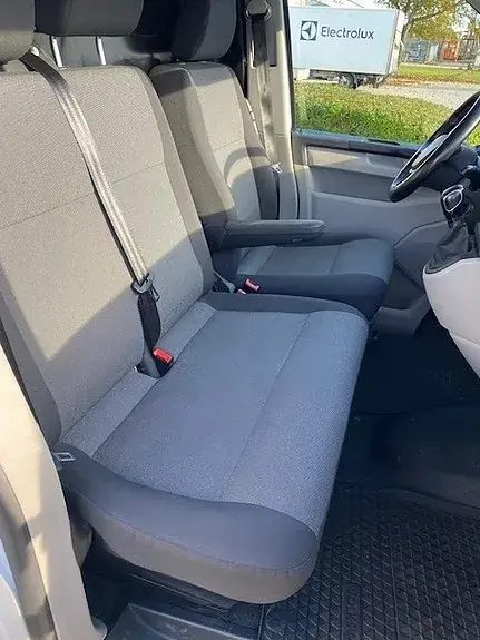 Volkswagen Transporter 2018 photo 5
