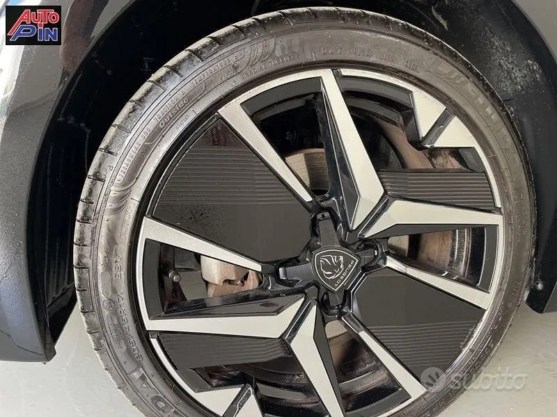 Peugeot 208 2025 photo 3