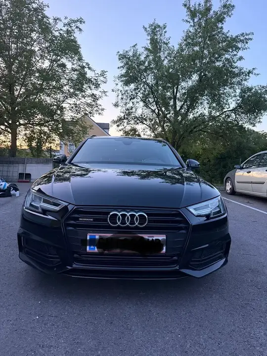 Audi A4 2017 photo 2