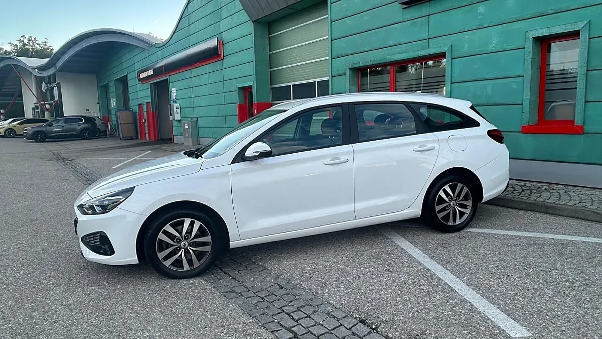 Hyundai I30 2022 photo 2