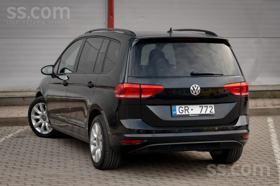 Volkswagen Touran 2017 photo 4