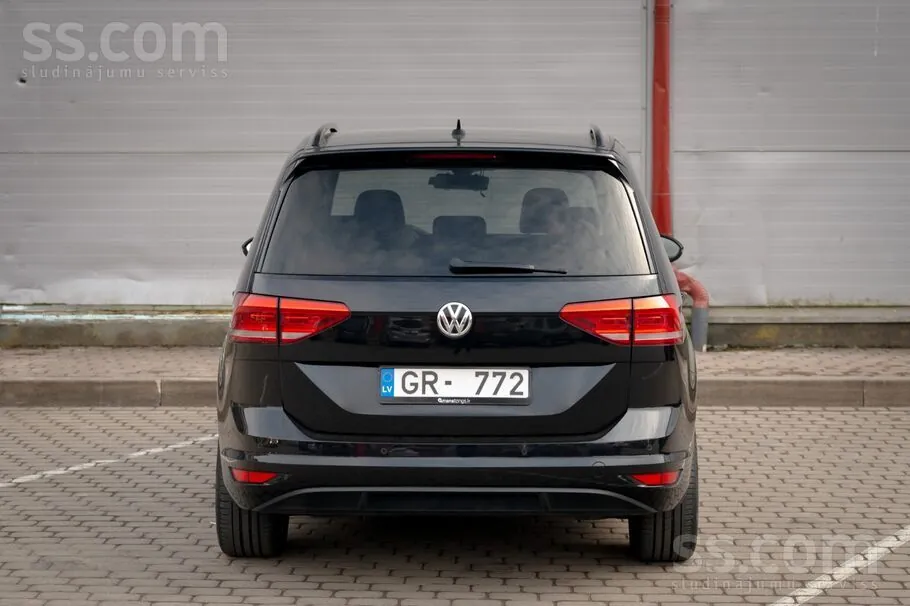 Volkswagen Touran 2017 photo 5