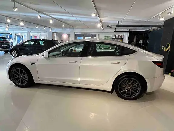Tesla Model 3 2020 photo 5