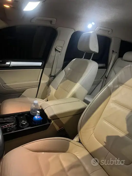 Volkswagen Touareg 2011 photo 5