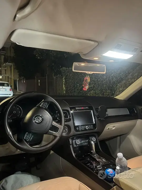 Volkswagen Touareg 2011 photo 3