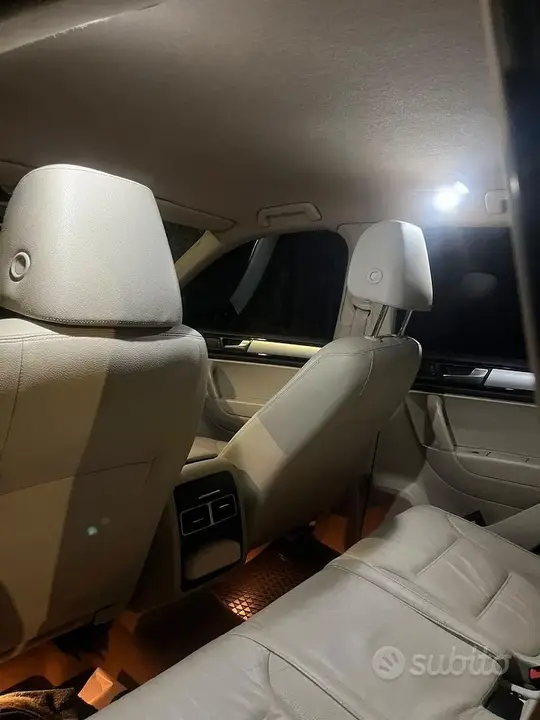 Volkswagen Touareg 2011 photo 4