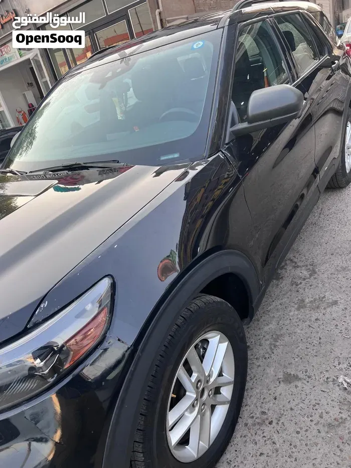 Ford Explorer 2023 photo 2