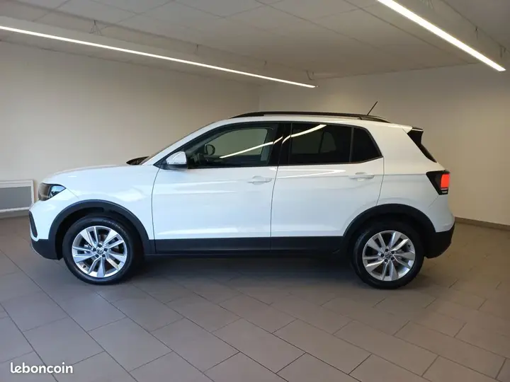 Volkswagen T-Cross 2025 photo 2