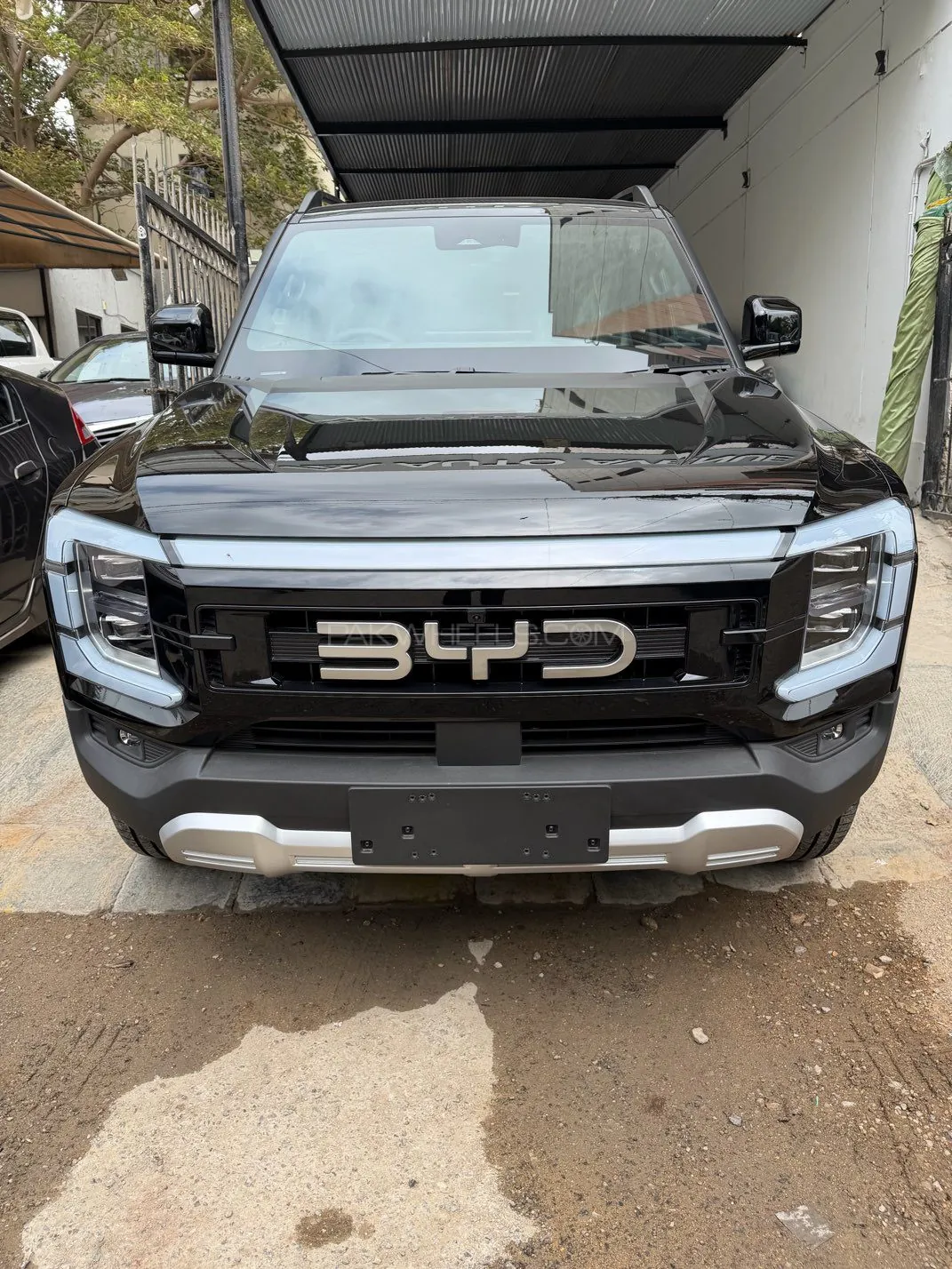 BYD Shark 6